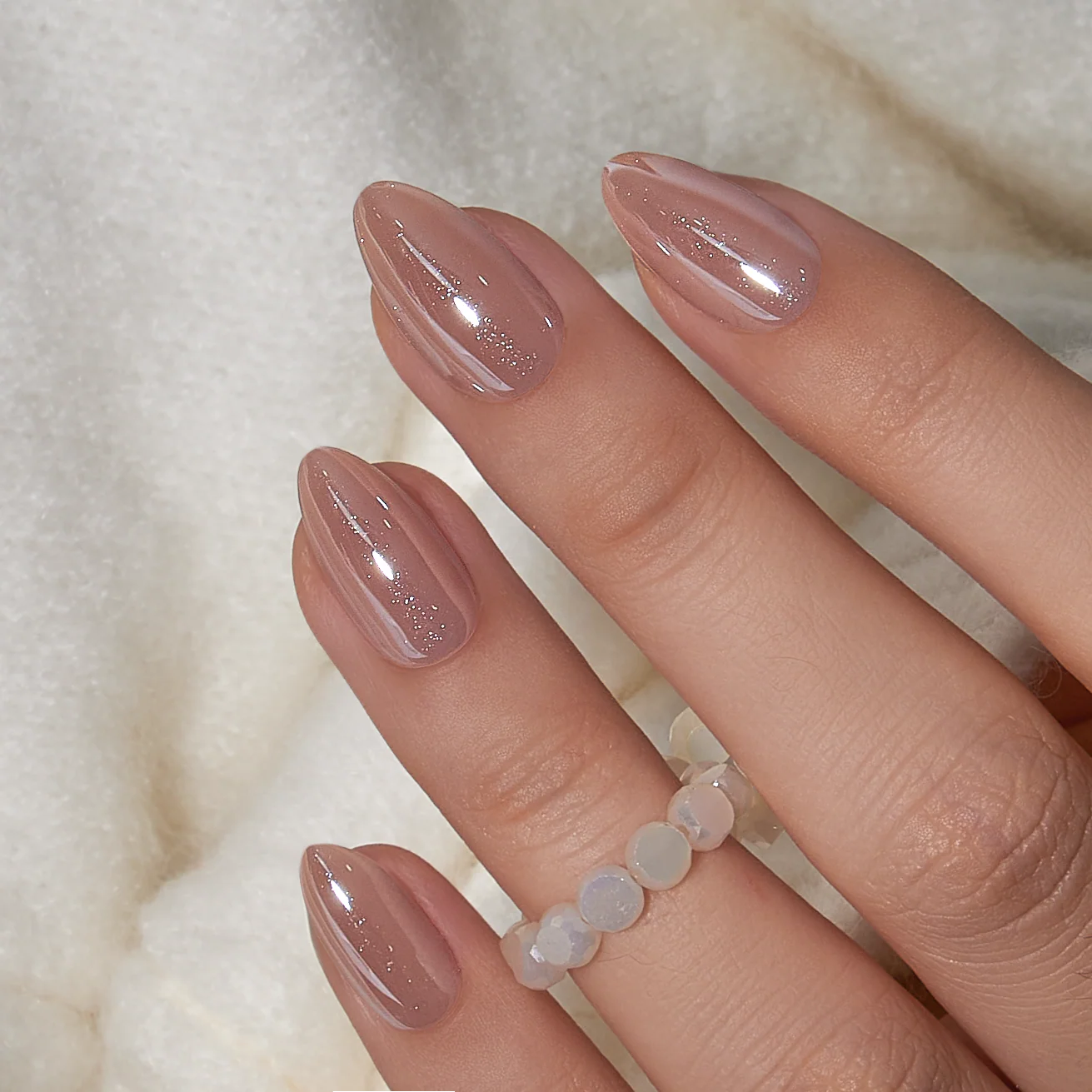 Soft Nude Charm - Image 4
