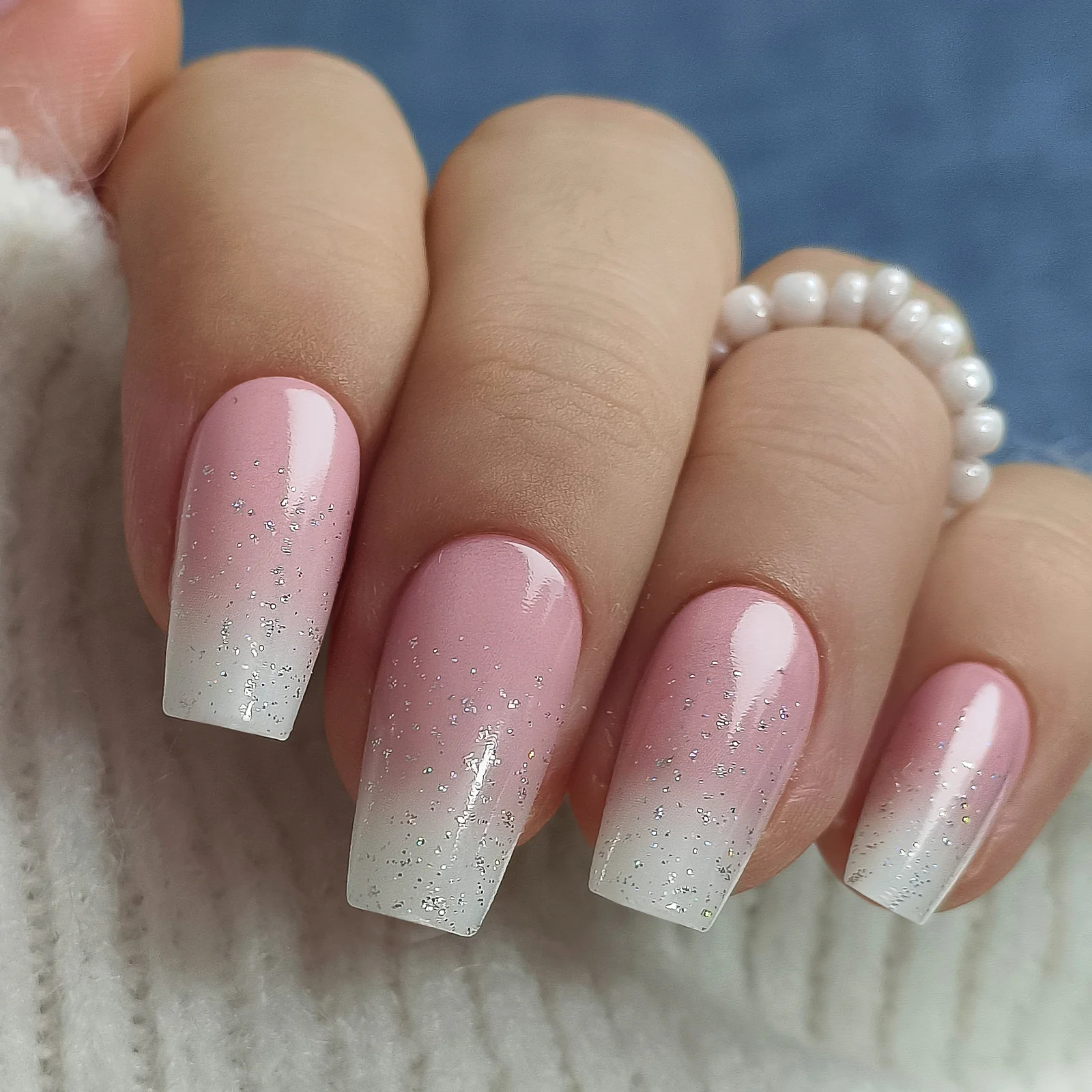 Subtle Glitter White Peach - Image 2