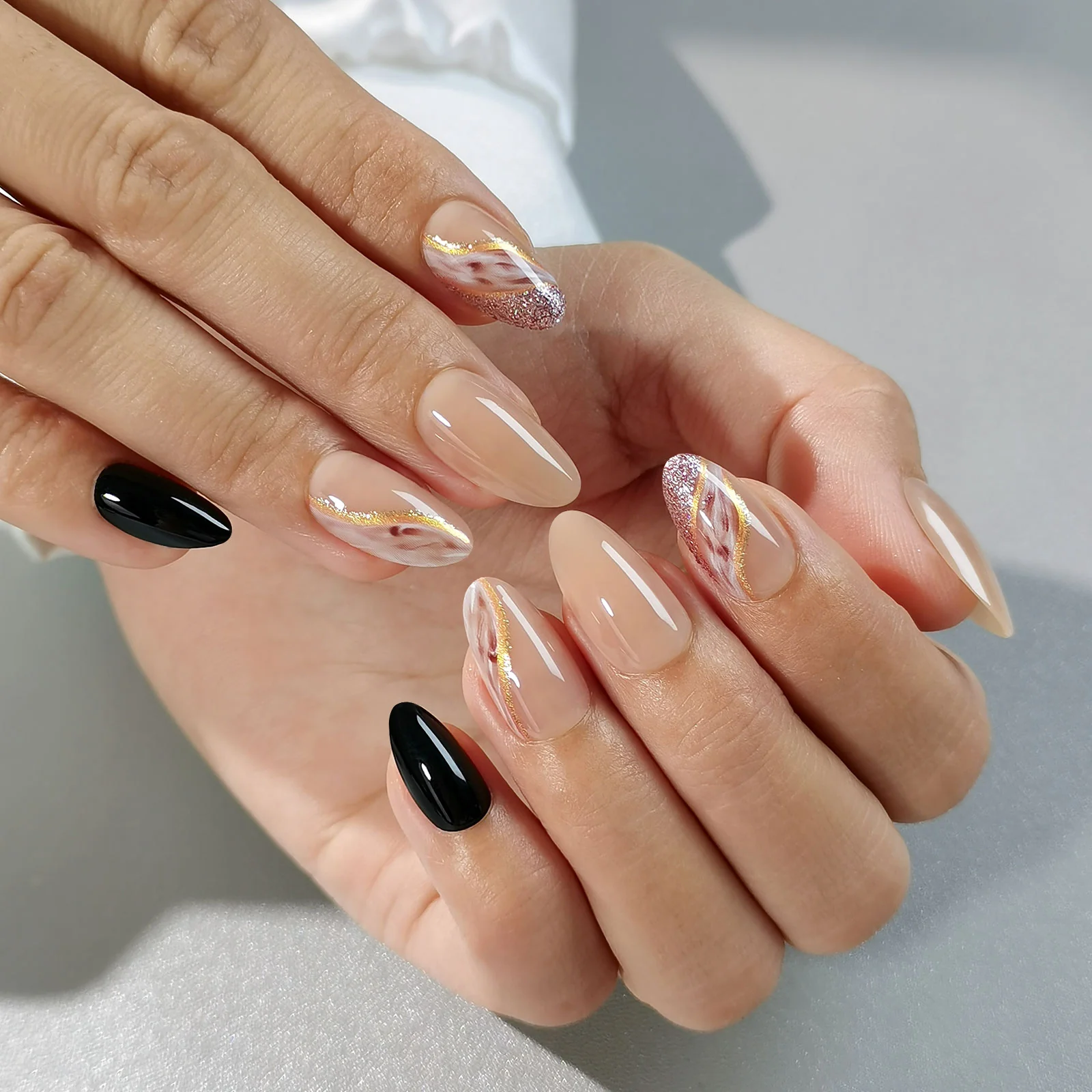 Golden Elegance - Image 3