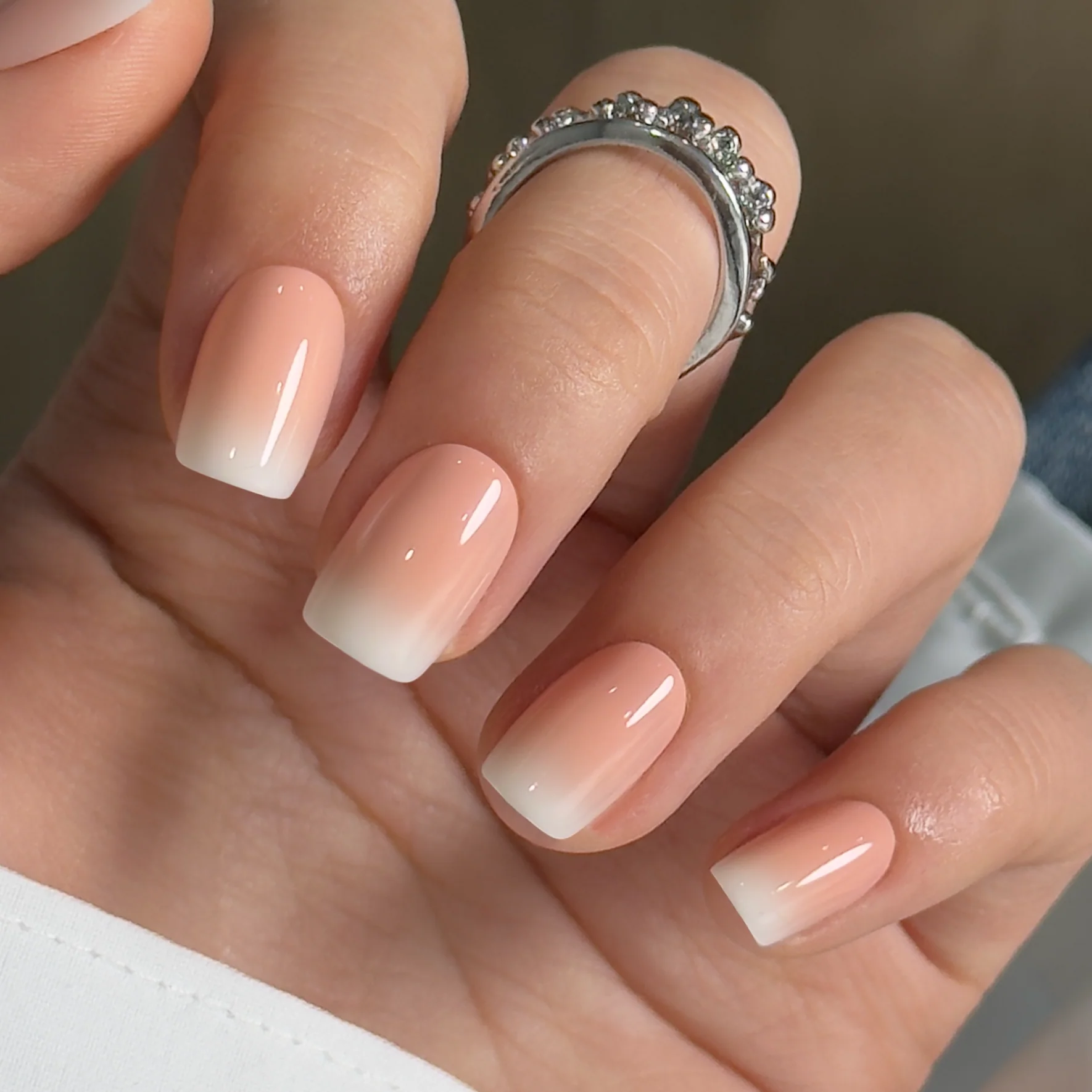 Pink and White - Image 4