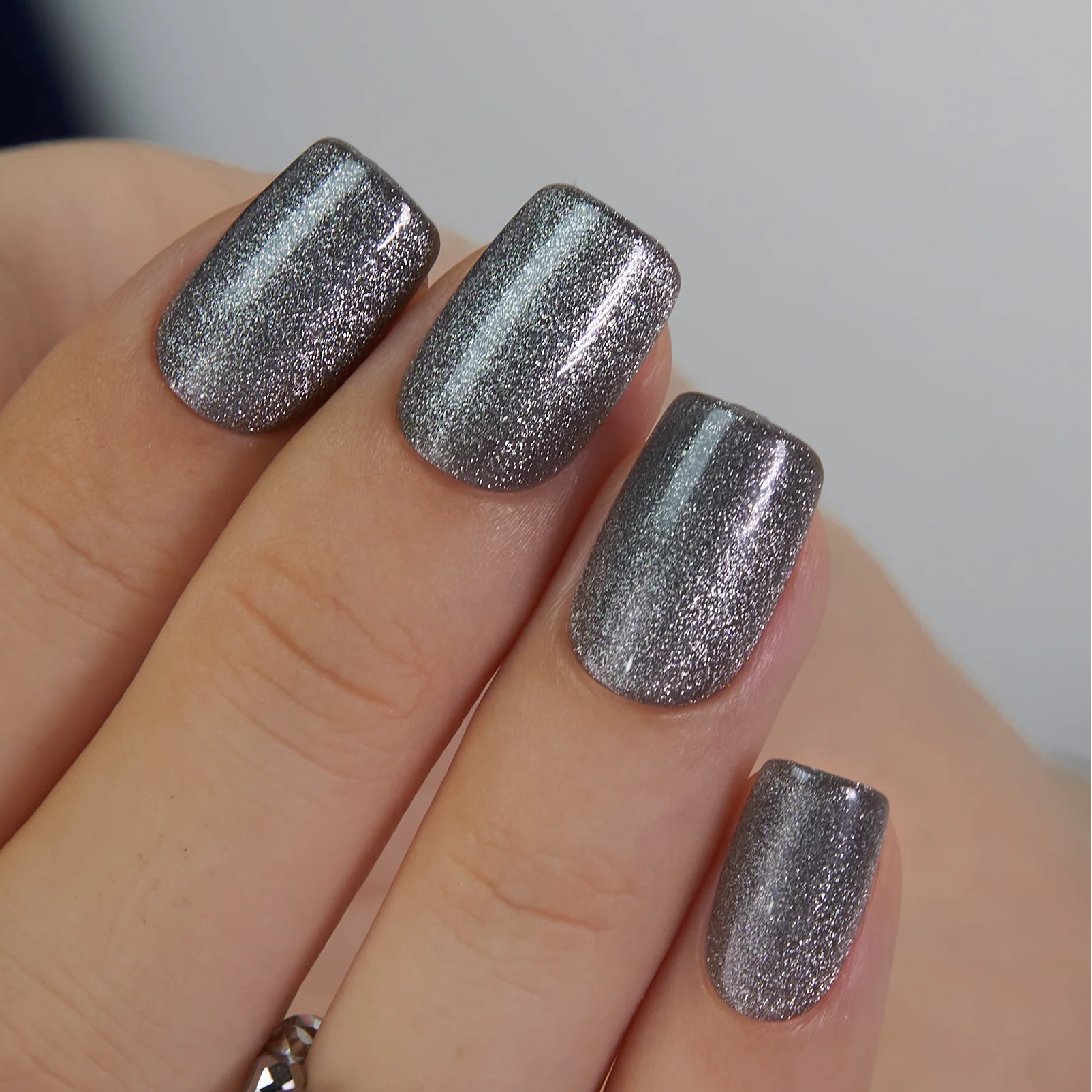 Glossy Grey Elegance - Image 2