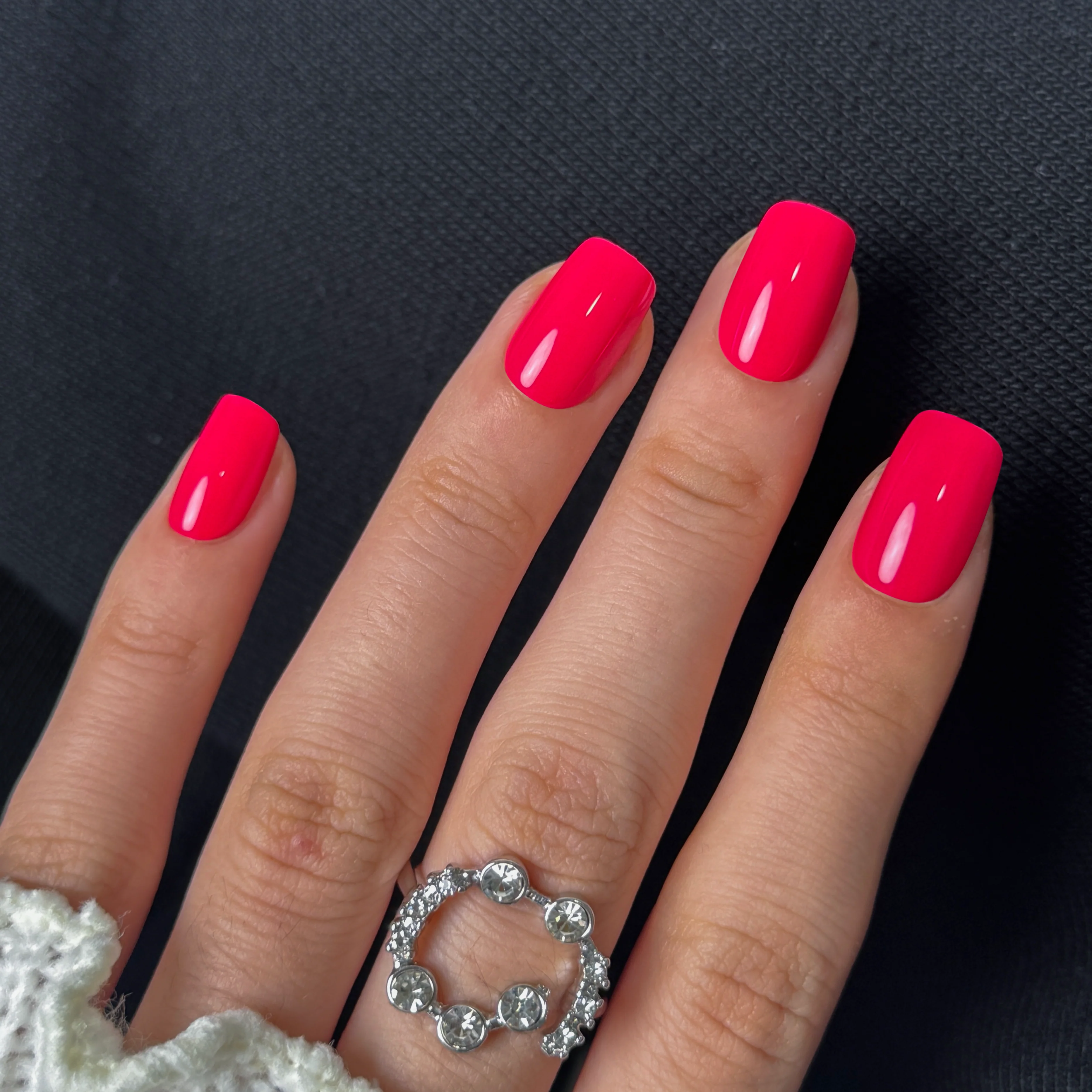 Monochrome Pink - Image 2