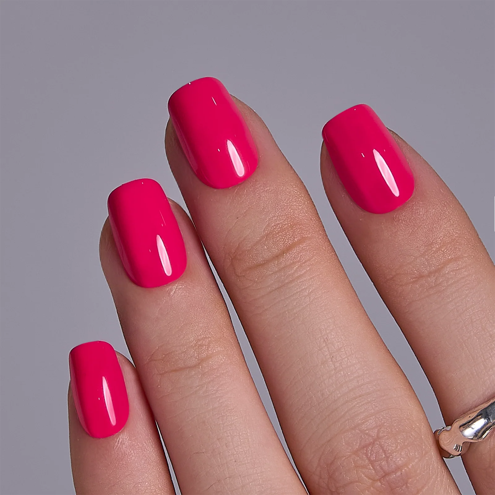 Monochrome Pink - Image 3