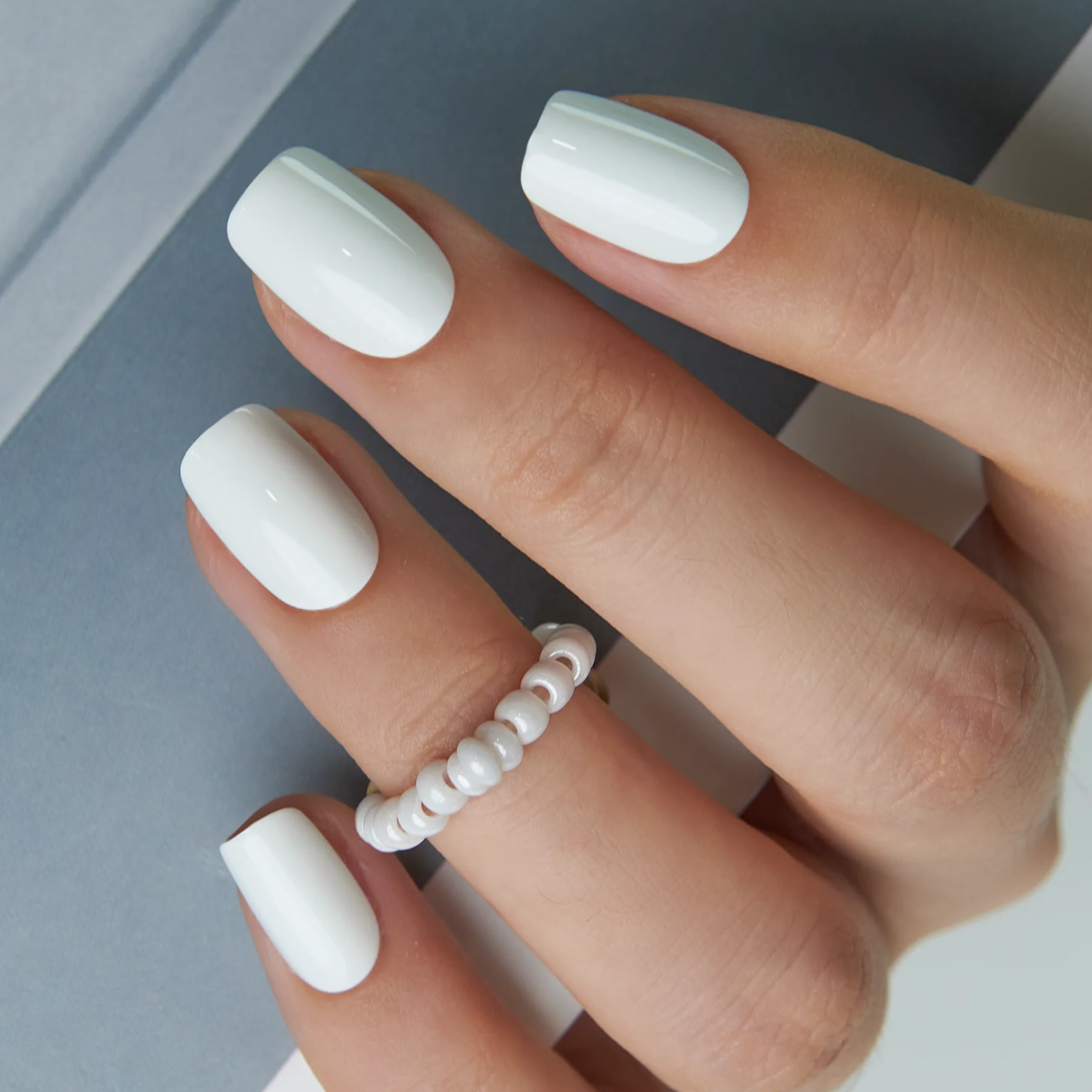 White Pearl Gleam - Image 4