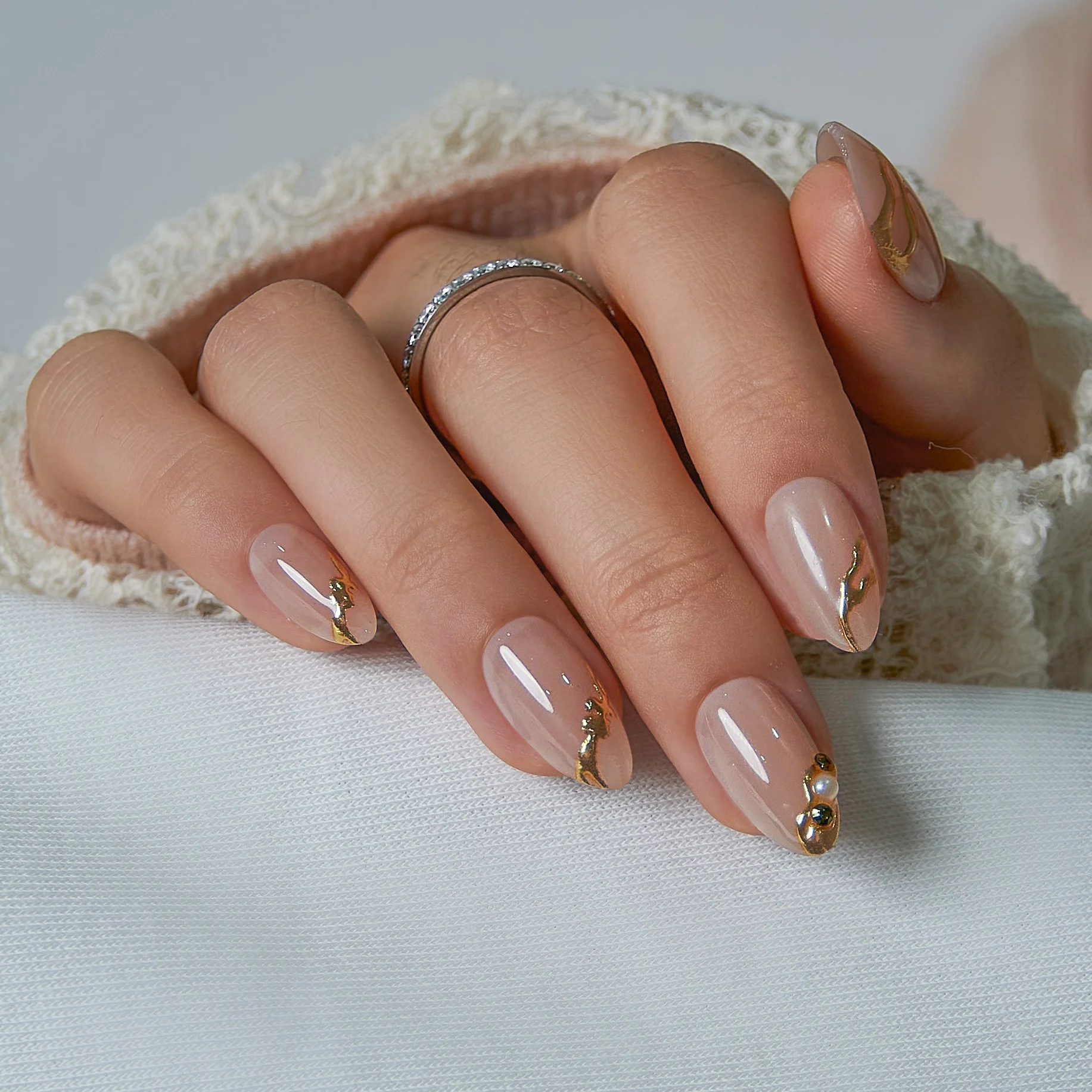 Designer’s Pick ·Diamond Nude Glow - Image 3