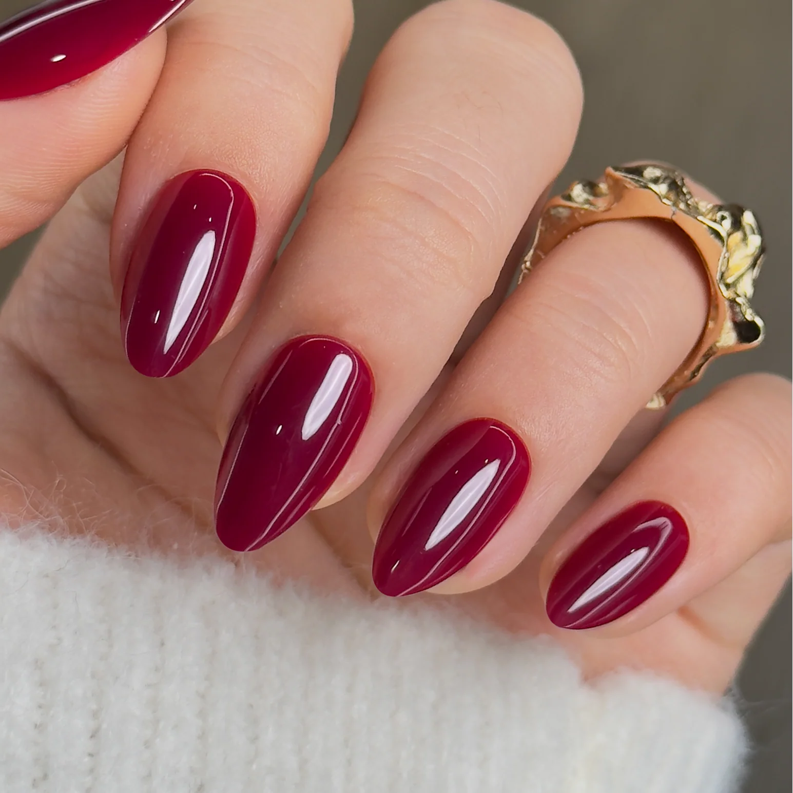 Crimson Gleam - Image 2