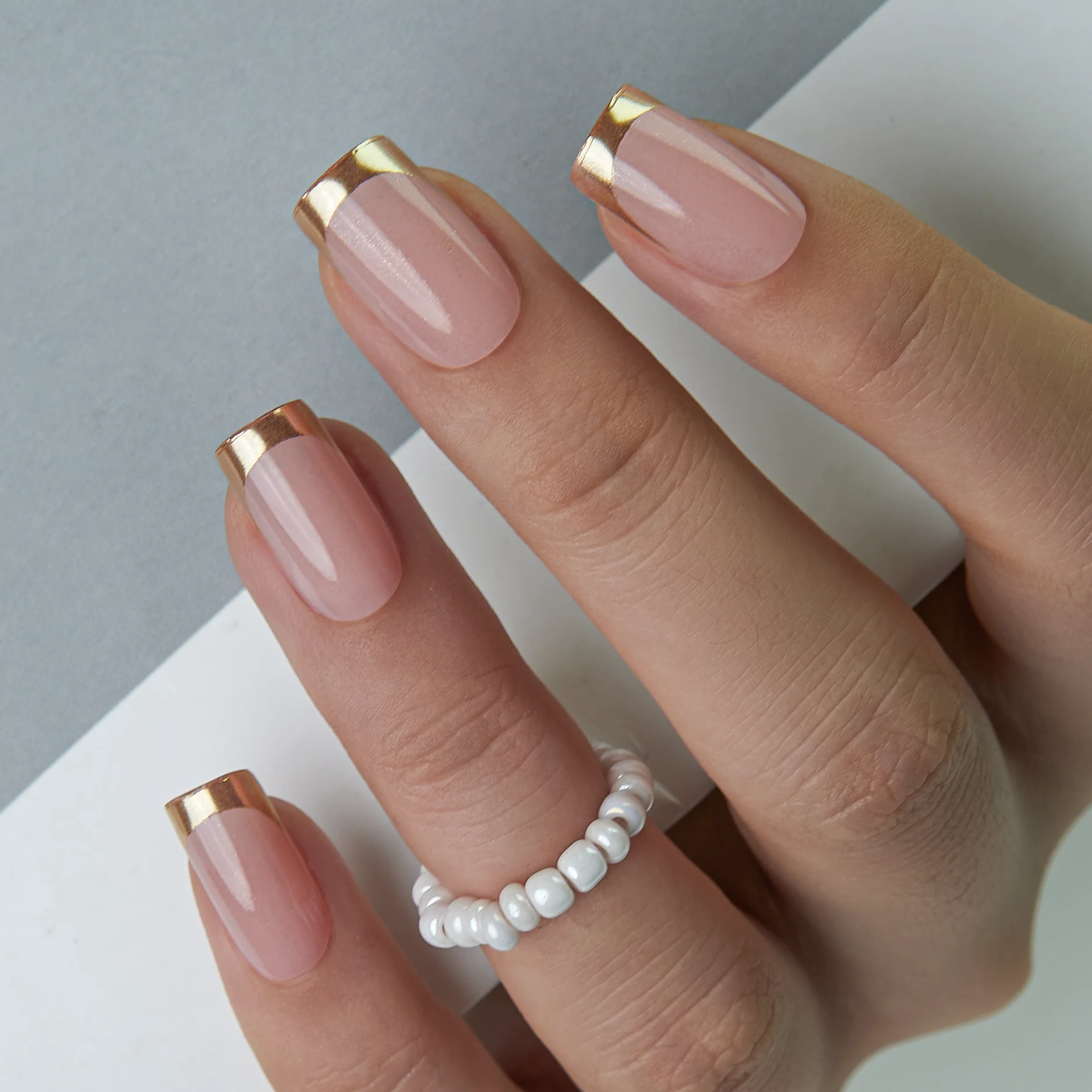 Golden French Chic - Image 4
