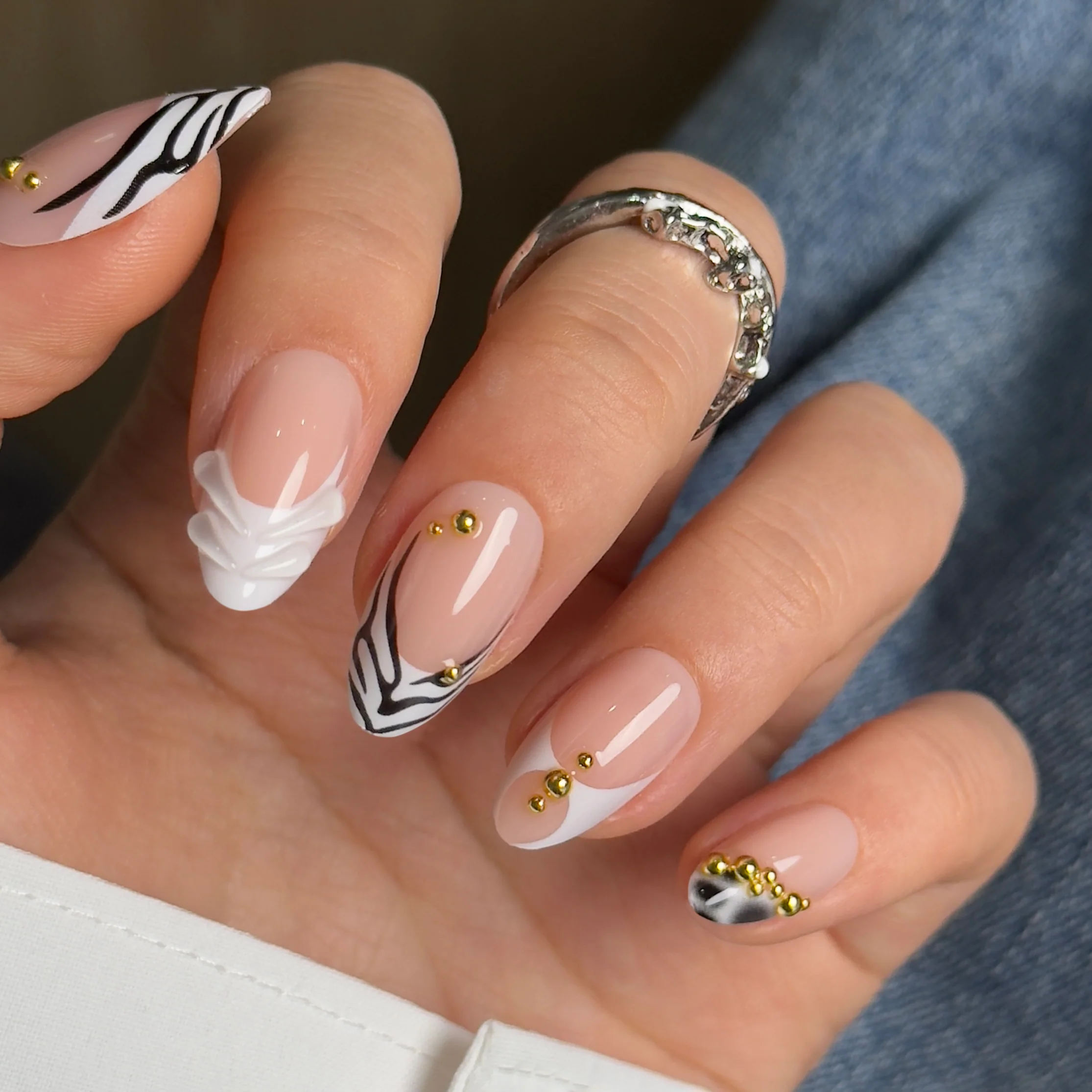 Designer’s Pick ·Golden Zebra Chic - Image 3