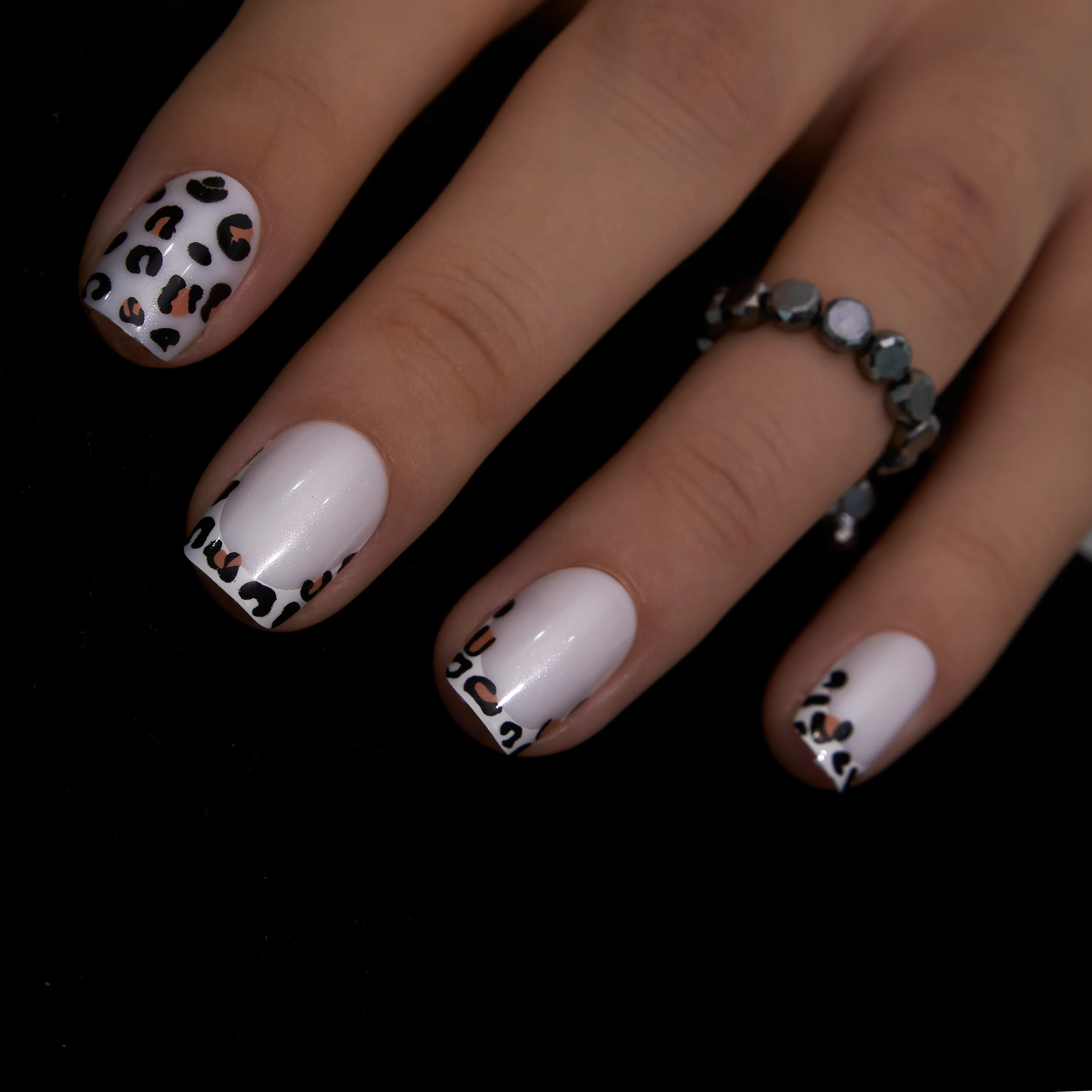 Leopard Chic - Image 4