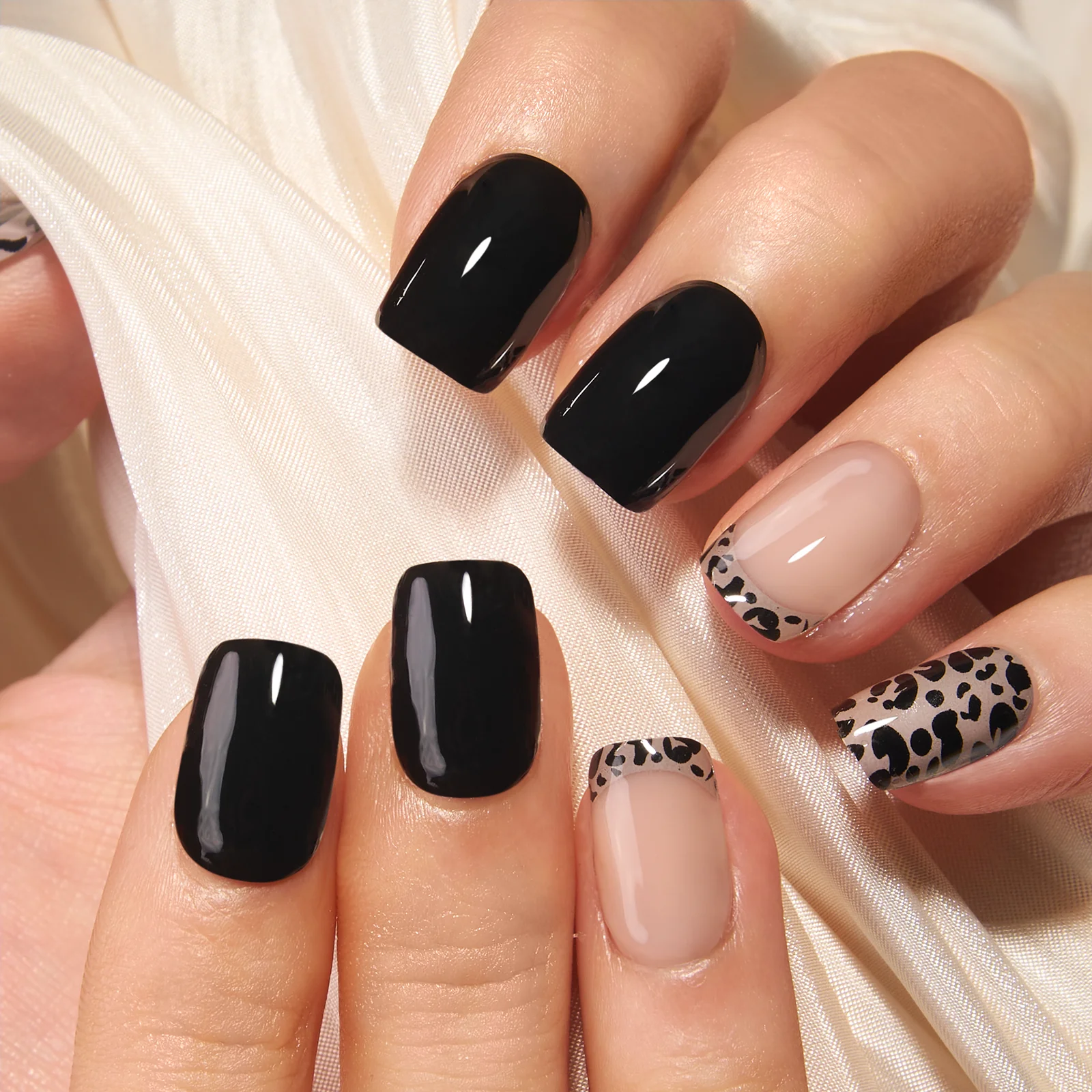 Wild Elegance Charm - Image 3